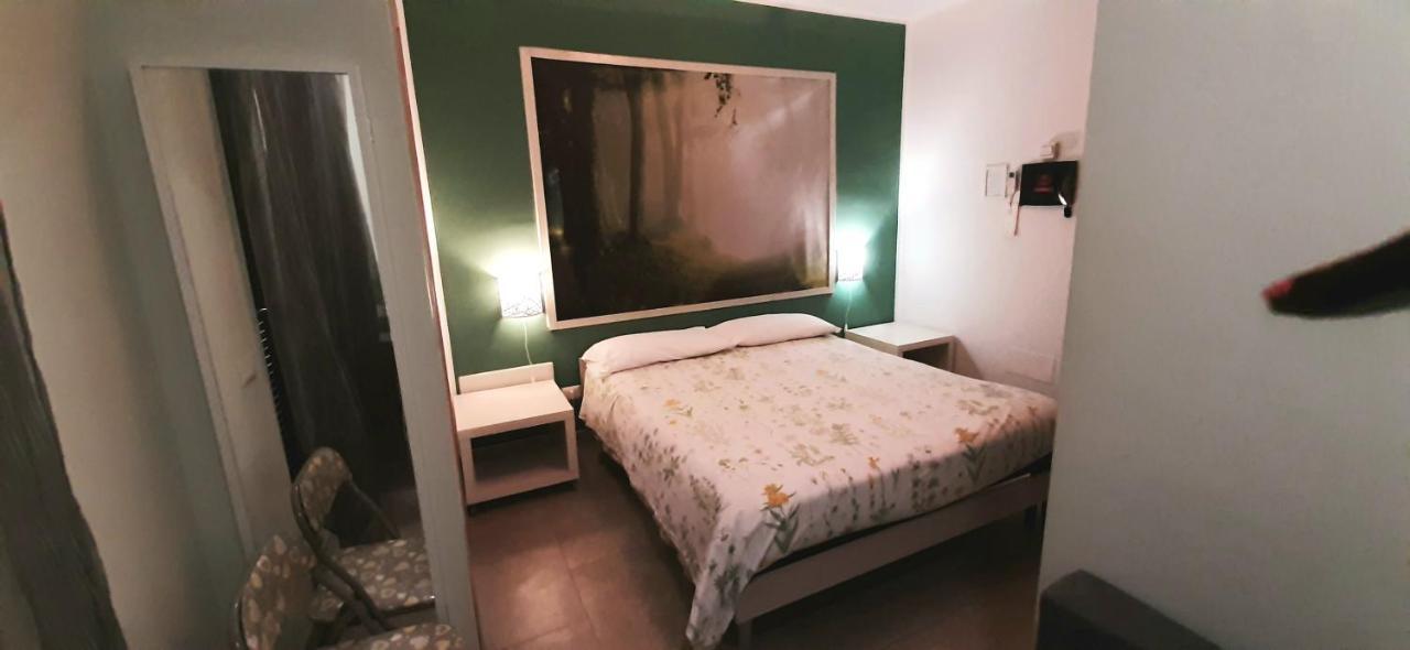 Guest House Roma Express Ladispoli Exterior photo