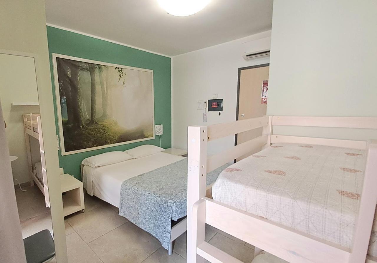 Guest House Roma Express Ladispoli Exterior photo