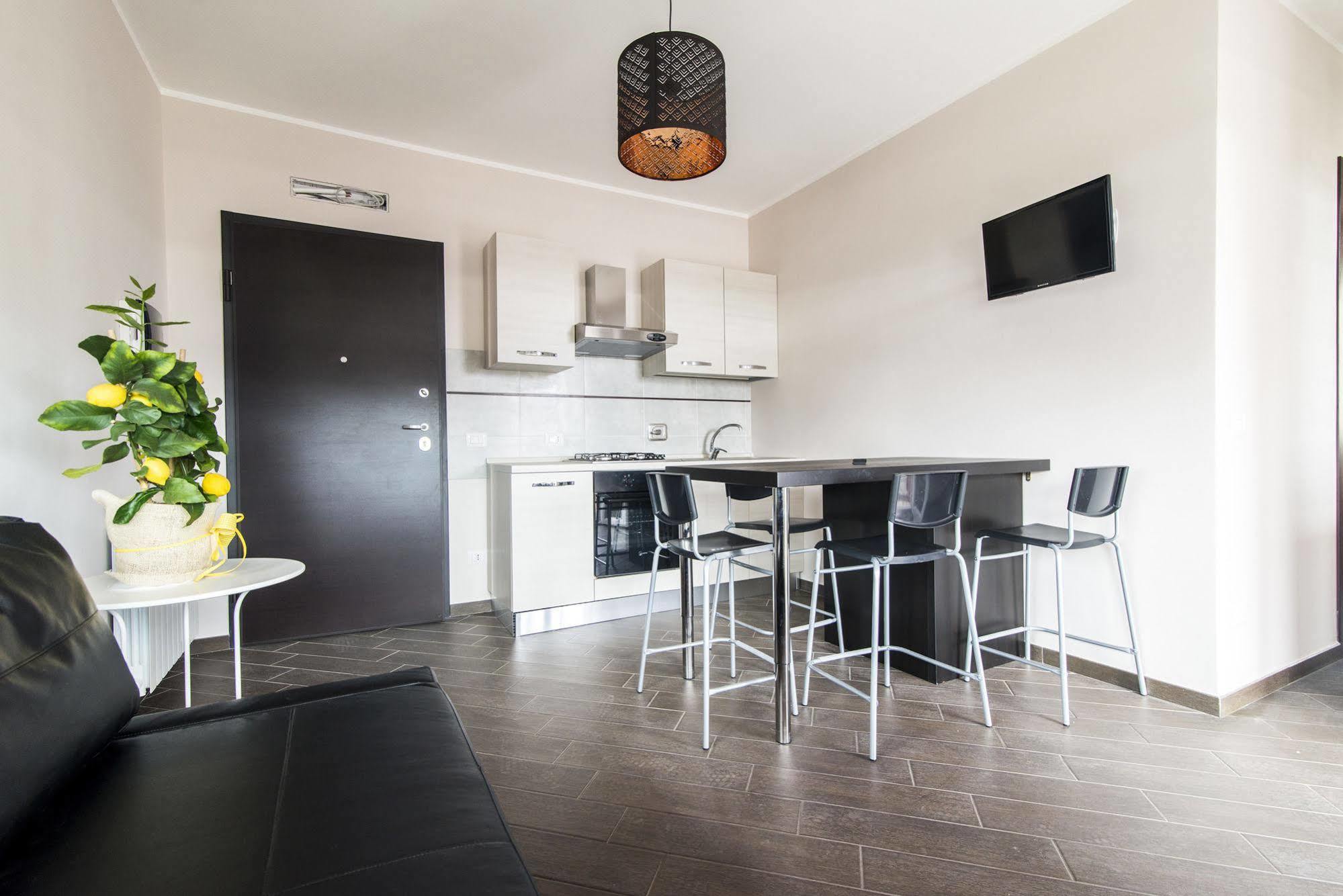 Guest House Roma Express Ladispoli Exterior photo
